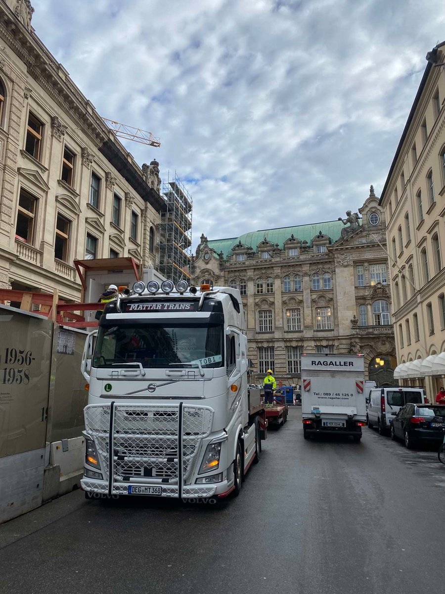 parkender Lkw von Mattar Trans im Landkreis Deggendorf